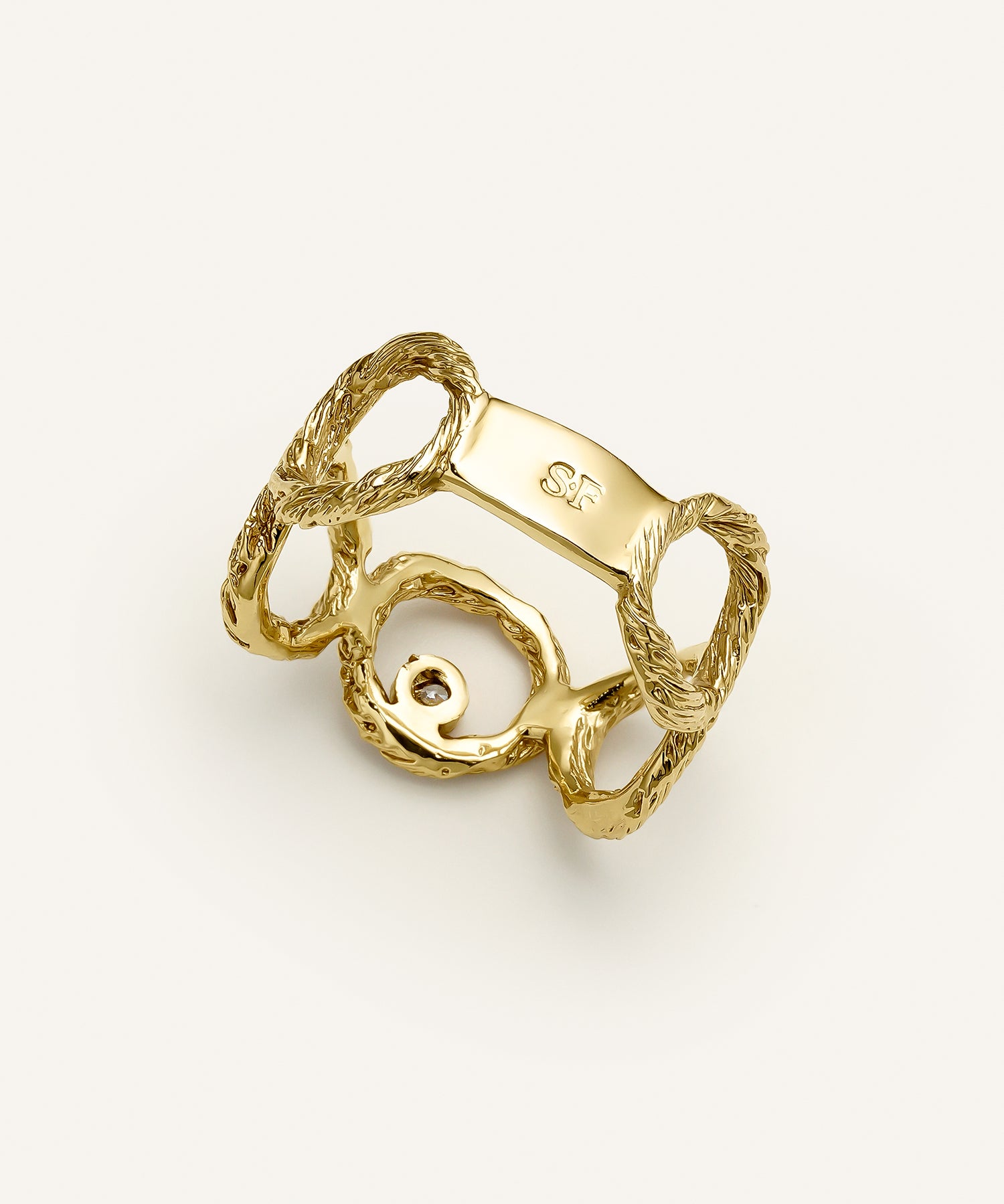 Sonia Folache Anillo Redondo Gloria Latón Bañado en oro de 18k con Circonita Artesanal