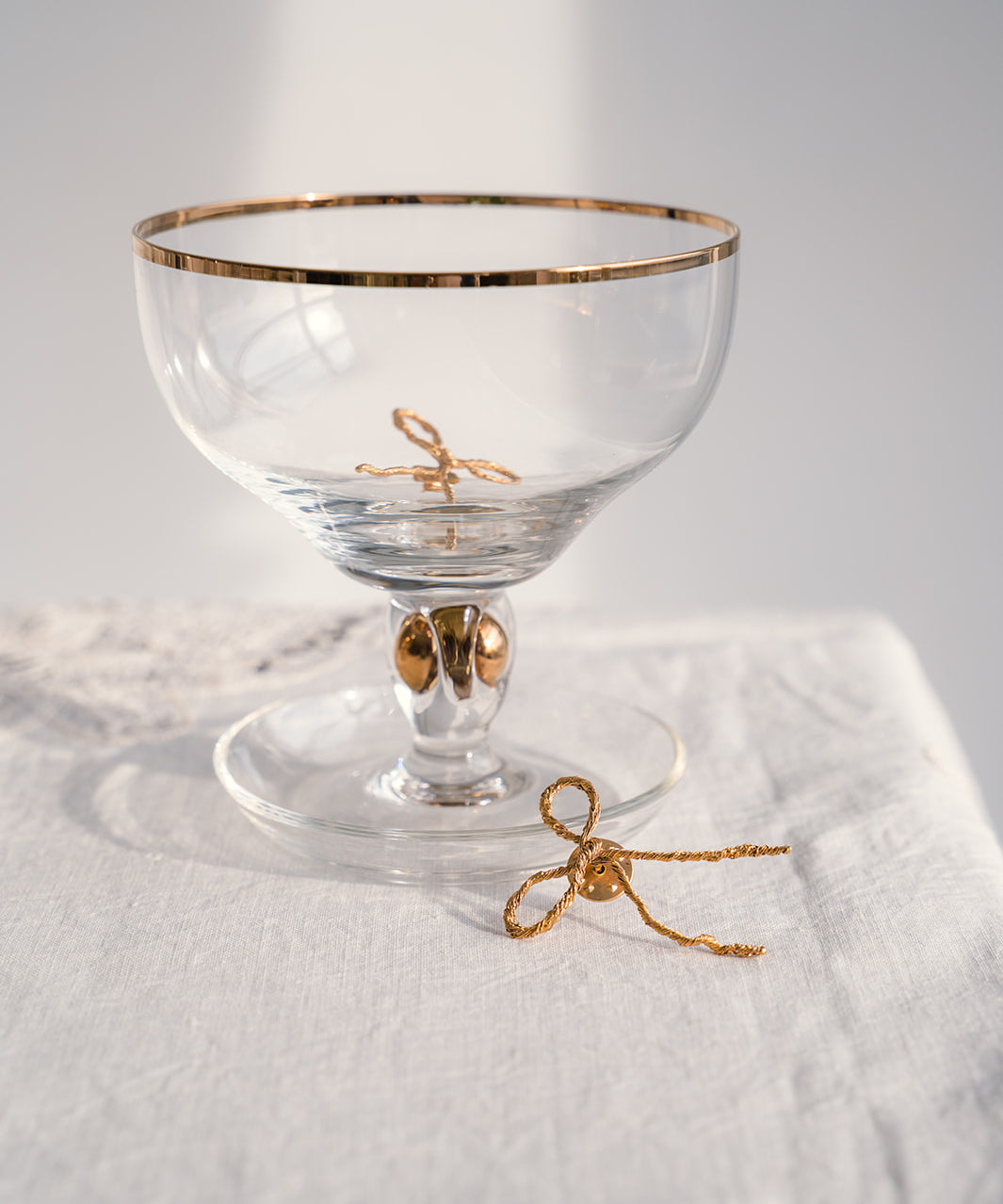 Sonia Folache Broche L Amparo Latón bañado en oro de 18k