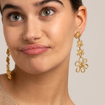 Sonia Folache Pendientes Margaritas Olivia Latón bañado en oro de 18k
